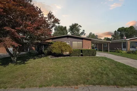 7474 Lathers St, Westland, MI 48185