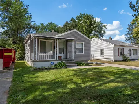 19363 Centralia, Redford, MI 48240