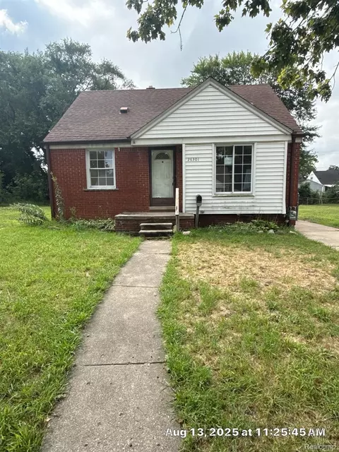26301 W Hills Dr, Inkster, MI 48141