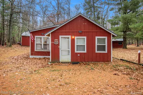 351 Oak Lake Rd, Elmer, MI 48647