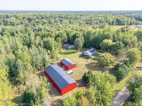 5852 NW County Line Rd, Beaverton, MI 48618