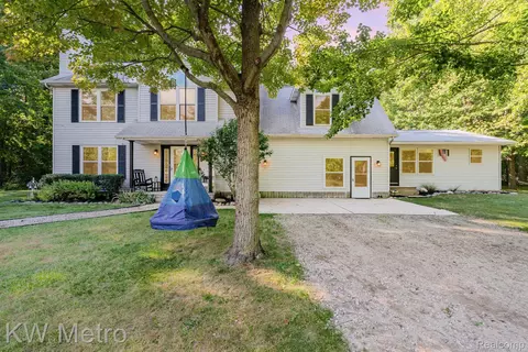 4262 W Fike Rd, Coleman, MI 48618