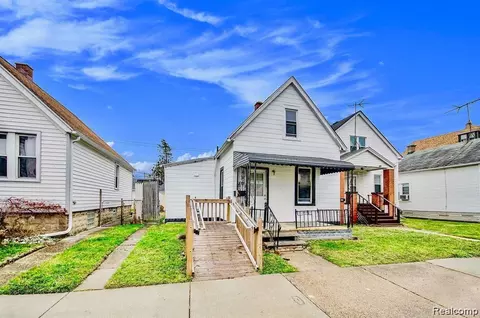2382 Commor St, Hamtramck, MI 48212 photo 1