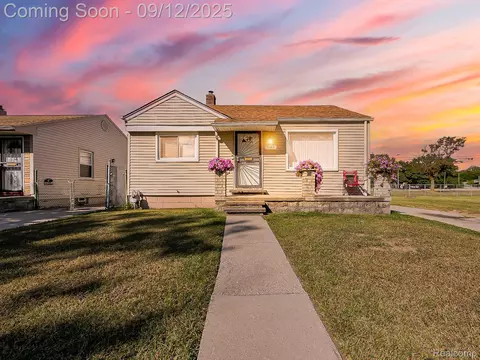 19345 Fenmore St, Detroit, MI 48235