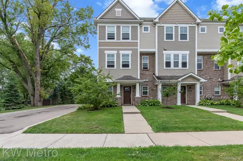 508 Midland Blvd, Royal Oak, MI 48073
