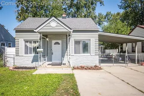 28538 Block St, Garden City, MI 48135