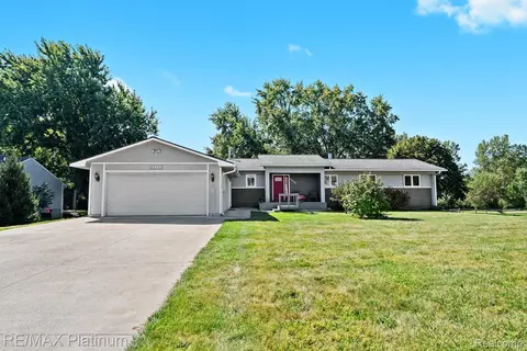 59191 Annah Dr, Lyon, MI 48165