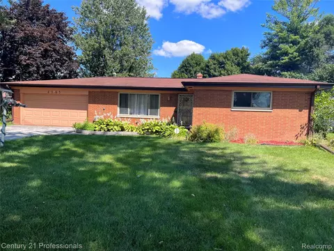 4365 Jo Dr, Spaulding, MI 48601
