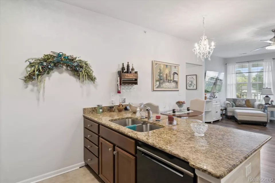 Kitchen - 1926 Coventry Rd, Jackson, MI 49201 photo 3 of 5