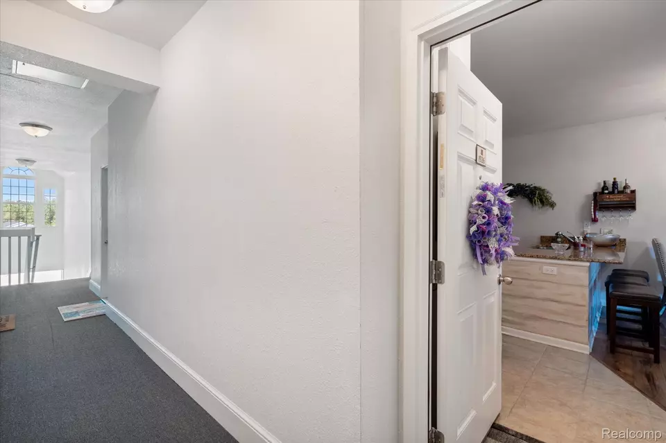 Entry Way - 1926 Coventry Rd, Jackson, MI 49201 photo 1 of 1