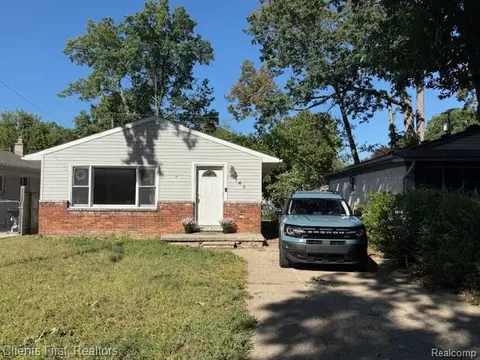 6145 N Dowling St, Westland, MI 48185