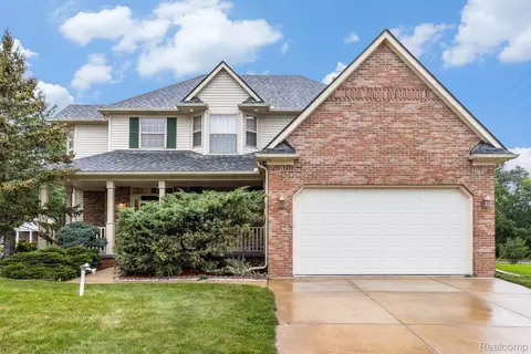 552 Turn Bull St, Lapeer, MI 48446