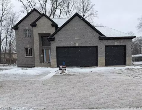 67730 Madeline St, Richmond, MI 48062