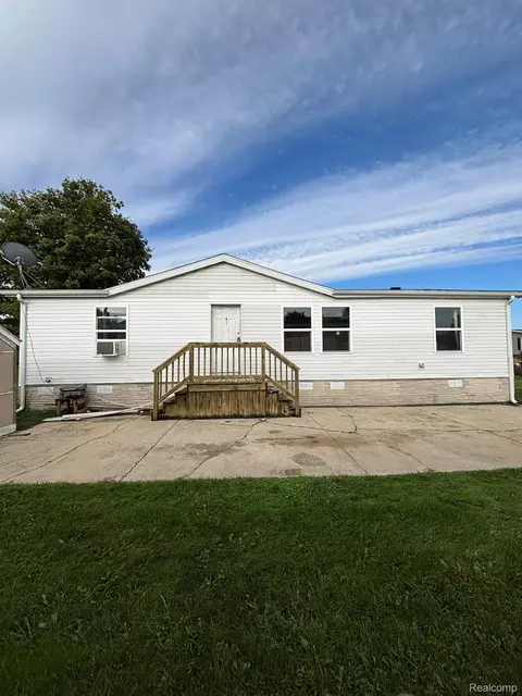 2065 Cedar Cir, Clio, MI 48420