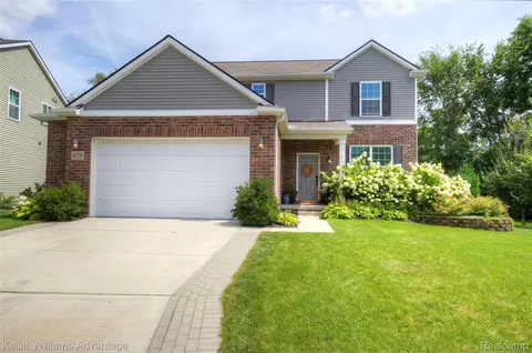 4720 Paulina Dr, Pittsfield, MI 48197