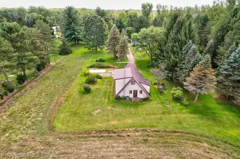 4770 Swaffer Rd, Vassar, MI 48746