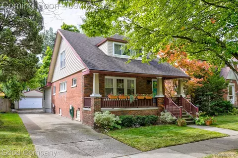367 W Cambourne St, Ferndale, MI 48220