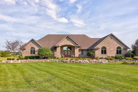 10205 Bradley Rd, Blumfield, MI 48734