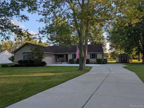 24487 Dugan Dr, Huron, MI 48164