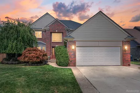 36285 Jackson St, New Baltimore, MI 48047
