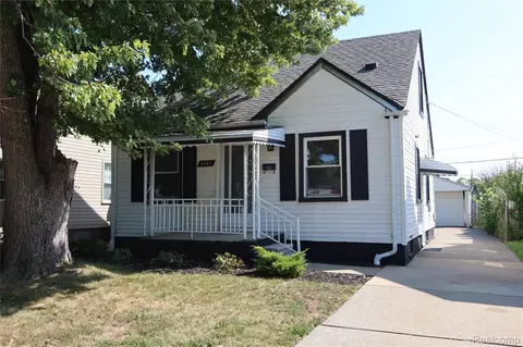 3161 Fort Park Blvd, Lincoln Park, MI 48146