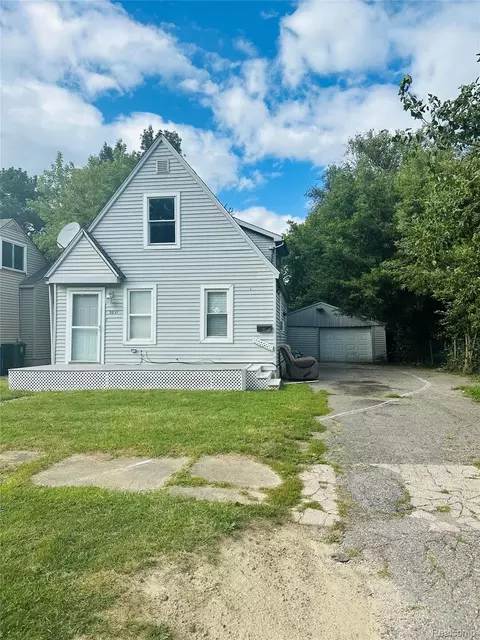 3221 Risedorph Ave, Flint, MI 48506