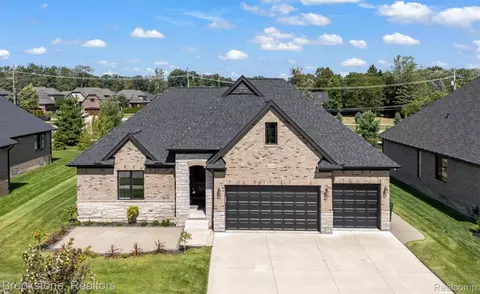 14153 Jode Park Ct, Utica, MI 48315