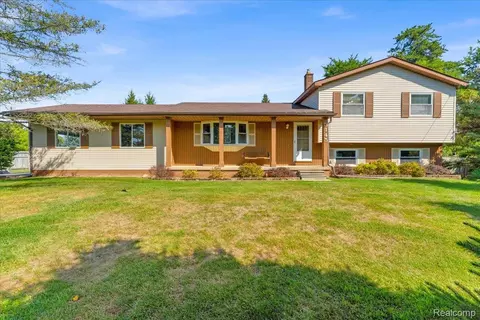 3145 S Fenton Rd, Rose, MI 48442