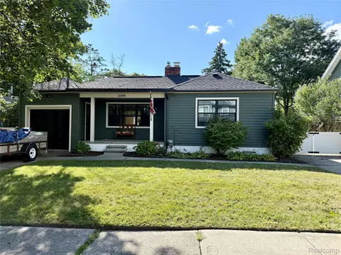 2399 Royal Ave, Berkley, MI 48072