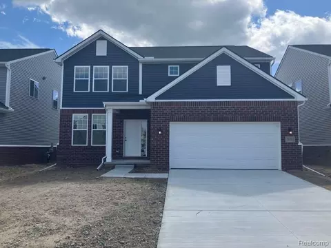 58567 Losino Dr, Lyon, MI 48178