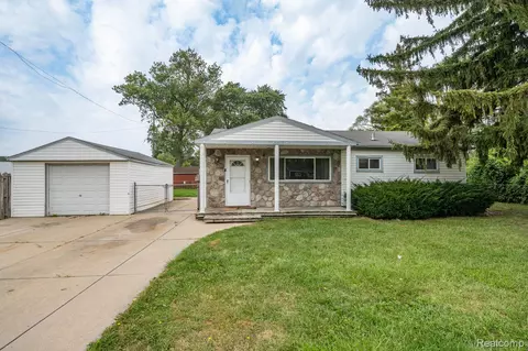 23085 Lauren Ave, Warren, MI 48089