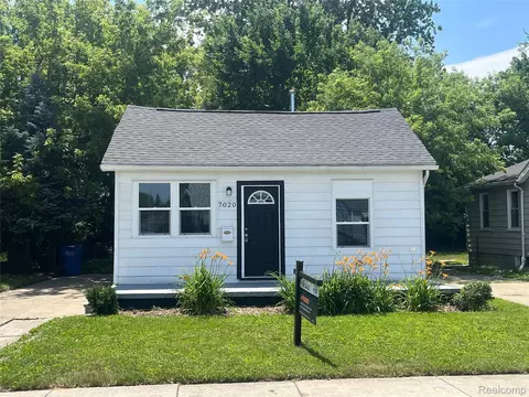 7020 Packard Ave, Warren, MI 48091