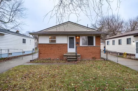 21115 Albany Ave, Warren, MI 48091