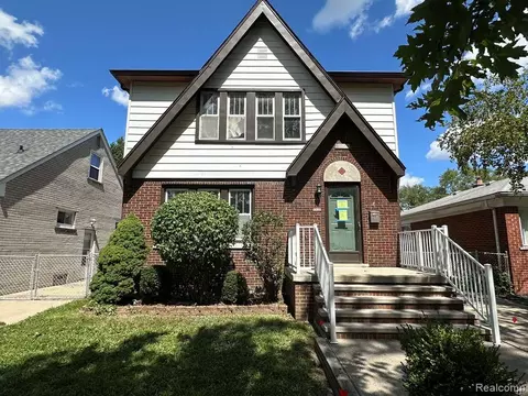 1056 Stewart Ave, Lincoln Park, MI 48146