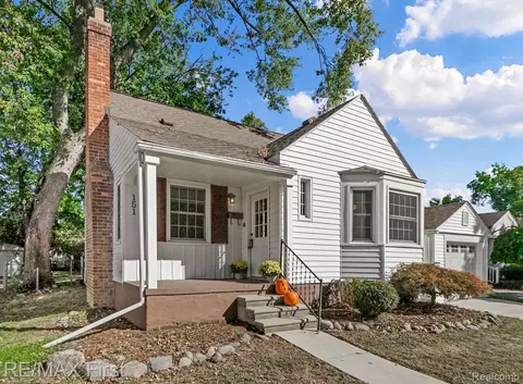 151 Fisher Ct, Clawson, MI 48017