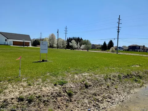 55060 Baker Rd, Chesterfield, MI 48051