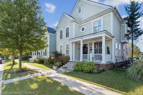 50249 Jefferson St, Canton, MI 48188