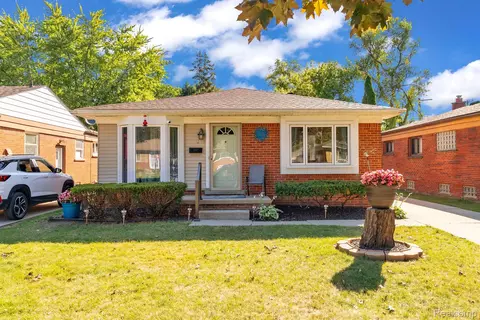 4209 Vassar St, Dearborn Heights, MI 48125