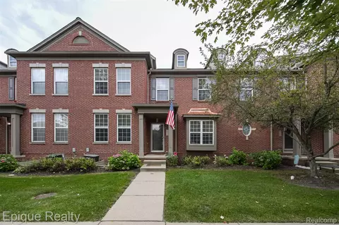 49635 Courtyard Ln, Canton, MI 48188