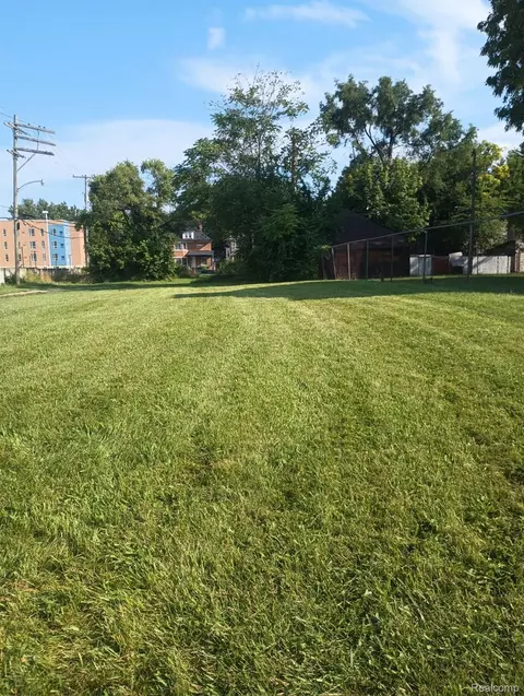 49 Collingwood, Detroit, MI 48202
