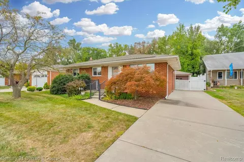 11188 Kennebec Ave, Allen Park, MI 48101