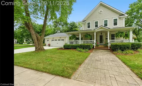 120 S 5th St, Brighton, MI 48116