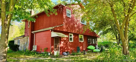 18575 Williamsville Rd, Unadilla, MI 48137