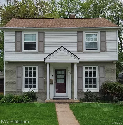 1381 Brys Dr, Grosse Pointe Woods, MI 48236