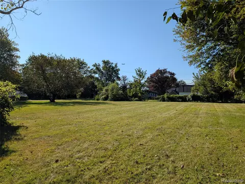 36727 Evans St, Huron, MI 48164