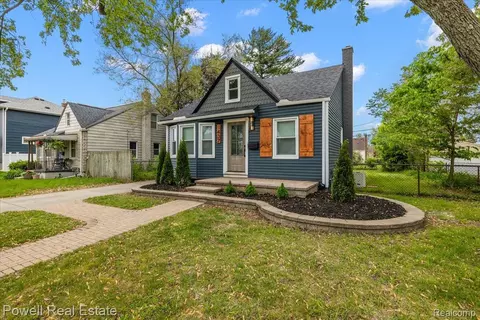 1437 Pearson St, Ferndale, MI 48220