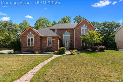 2859 Doncaster Dr, Canton, MI 48188