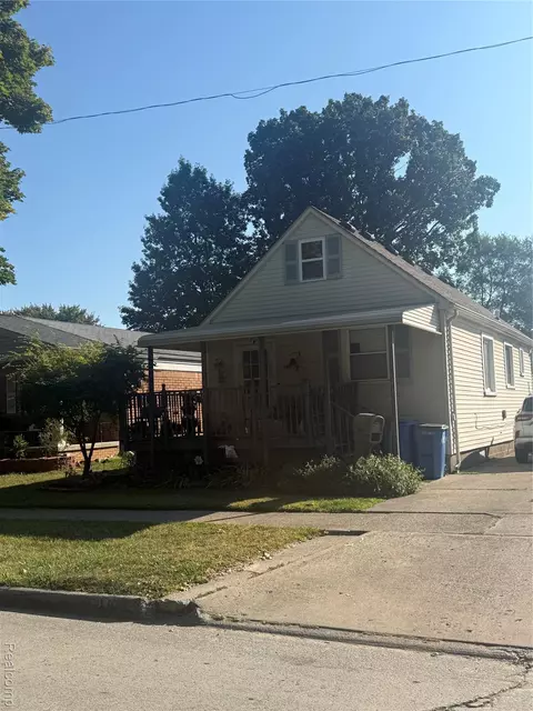 5846 Berwyn St, Dearborn Heights, MI 48127