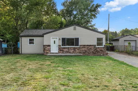 48037 Remer Ave, Shelby Township, MI 48317
