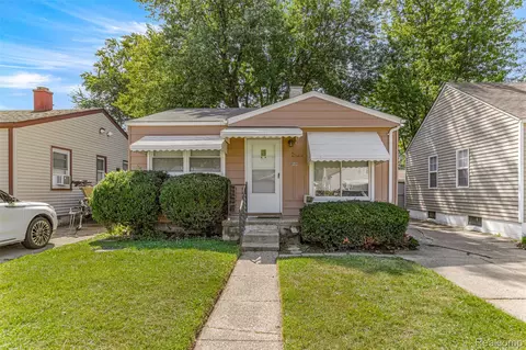11212 Republic Ave, Warren, MI 48089